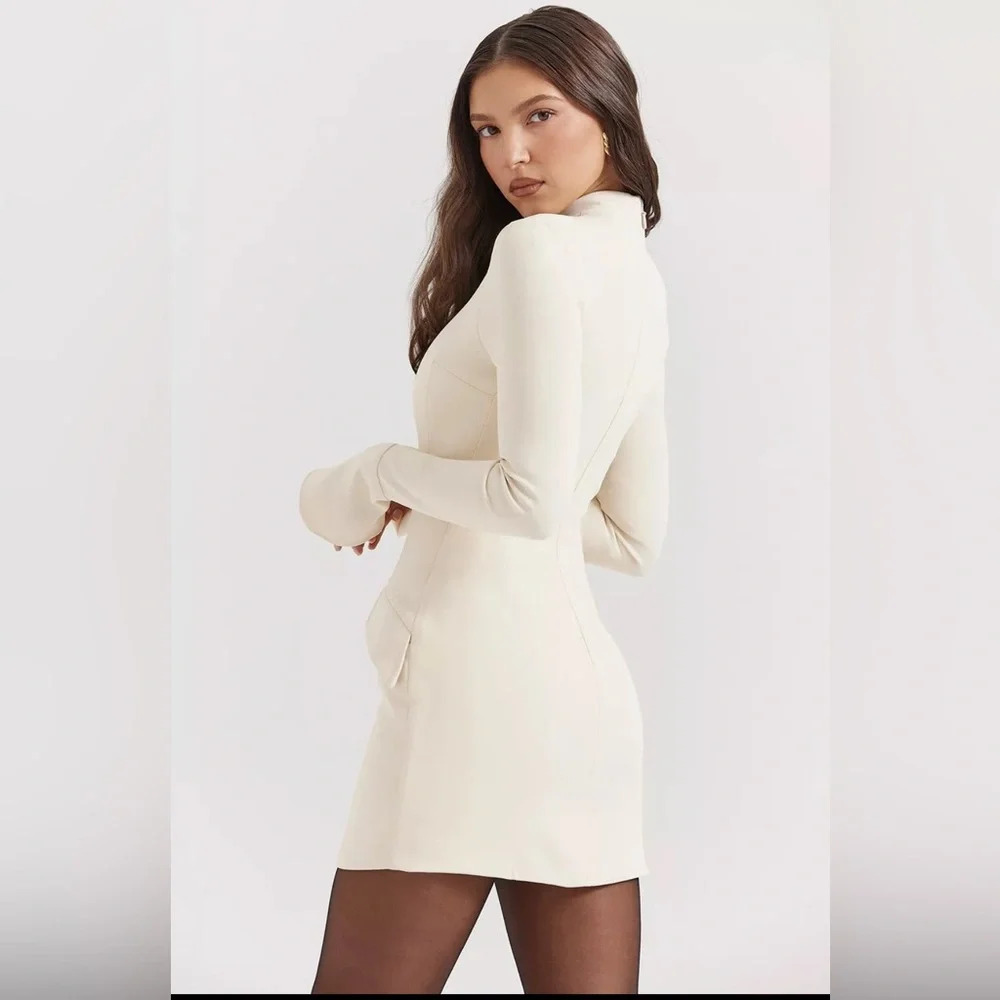 HOUSE OF CB 'Mahalia' Vintage Cream Mini Dress Tall NWOT - Picture 2 of 4